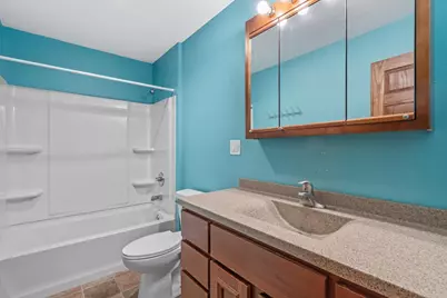 2028 W Oakwood Rd, Oak Creek, WI 53154 - Photo 18