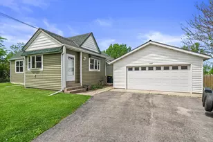 2028 W Oakwood Rd, Oak Creek, WI 53154 - Photo 46
