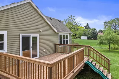 2028 W Oakwood Rd, Oak Creek, WI 53154 - Photo 12