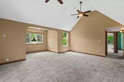 2028 W Oakwood Rd, Oak Creek, WI 53154 - Photo 22