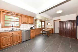 10136 W Manitoba St, West Allis, WI 53227 - Photo 10