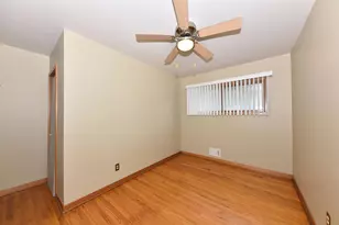 10136 W Manitoba St, West Allis, WI 53227 - Photo 12