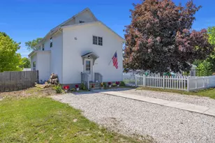 717 W 3rd St, Waldo, WI 53093 - Photo 26