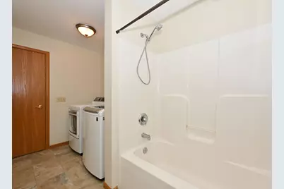 W1062  Marietta Ave #305, Ixonia, WI 53036 - Photo 18