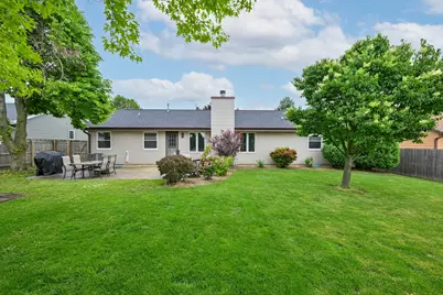 925 E Fitzsimmons Rd, Oak Creek, WI 53154 - Photo 28