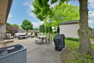 925 E Fitzsimmons Rd, Oak Creek, WI 53154 - Photo 26