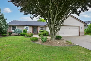 925 E Fitzsimmons Rd, Oak Creek, WI 53154 - Photo 1