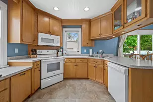 812 New York Ave, Manitowoc, WI 54220 - Photo 10