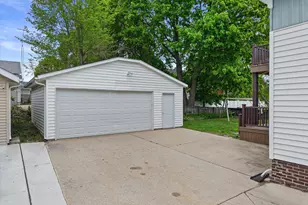 812 New York Ave, Manitowoc, WI 54220 - Photo 28
