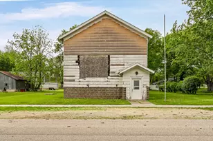 24372 4th St, Trempealeau, WI 54661 - Photo 2
