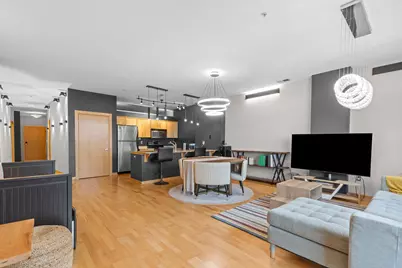 601 E Ogden Ave #405, Milwaukee, WI 53202 - Photo 6