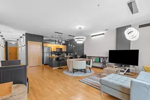 601 E Ogden Ave, Milwaukee, WI 53202 - Photo 6