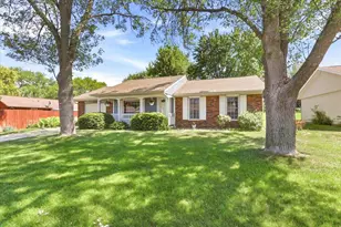 1614 Monroe St, Onalaska, WI 54650 - Photo 1