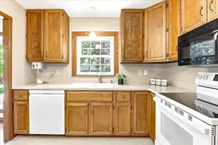 1614 Monroe St, Onalaska, WI 54650 - Photo 4