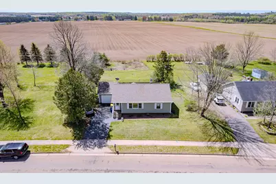 2615  W Main St, Merrill, WI 54452 - Photo 2