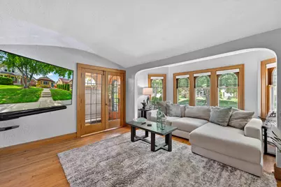 3261 S Logan Ave, Milwaukee, WI 53207 - Photo 2