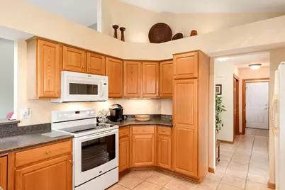 W173N7932  Bluejay Ct, Menomonee Falls, WI 53051 - Photo 14