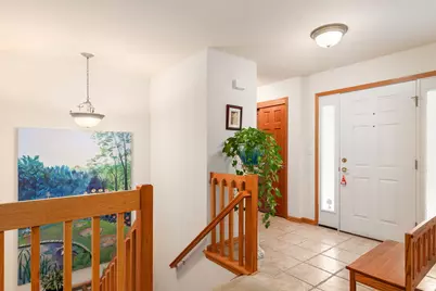 W173N7932  Bluejay Ct, Menomonee Falls, WI 53051 - Photo 6