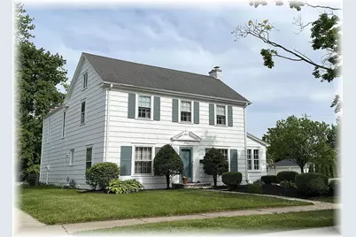 3009  Chatham St, Racine, WI 53402 - Photo 1
