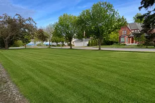 3009 Chatham St, Racine, WI 53402 - Photo 2
