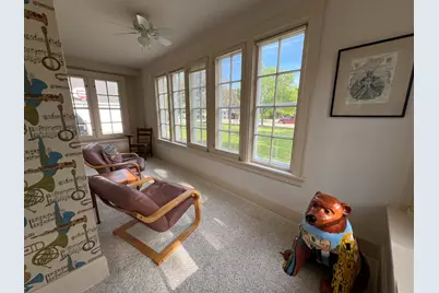 3009  Chatham St, Racine, WI 53402 - Photo 8
