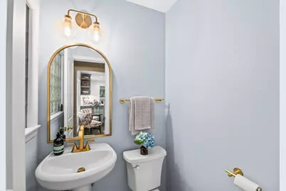 N63W15819  Claremore Cir, Menomonee Falls, WI 53051 - Photo 16