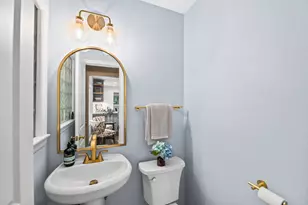 N63W15819 Claremore Cir, Menomonee Falls, WI 53051 - Photo 16
