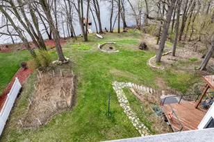 2613 Baumgartner Dr, Campbell, WI 54603 - Photo 8