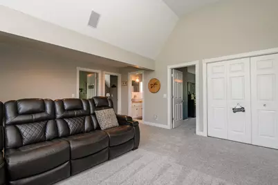 5201  Hunt Club Rd, Racine, WI 53402 - Photo 22