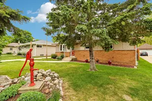 4369 S Nicholson Ave, Saint Francis, WI 53235 - Photo 4