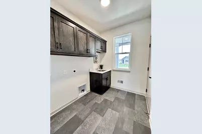 S54 W25487  Pebble Brook Ct, Waukesha, WI 53189 - Photo 34