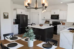 S54W25487 Pebble Brk Ct, Waukesha, WI 53189 - Photo 2
