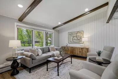 1015 W Devonshire Rd, Delafield, WI 53018 - Photo 2