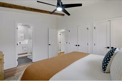 1015 W Devonshire Rd, Delafield, WI 53018 - Photo 14