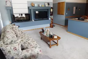 406 Prairie Hill Way, Racine, WI 53185 - Photo 6