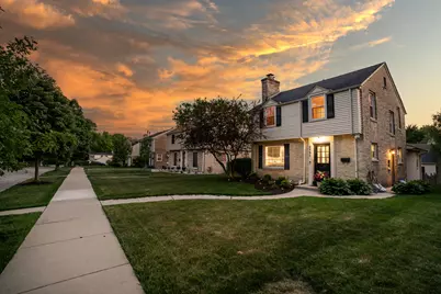 2131 N 91st St, Wauwatosa, WI 53226 - Photo 4