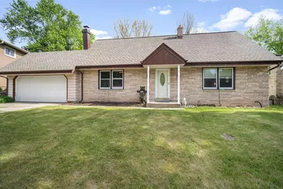 1666  Dellwood Ct, Grafton, WI 53024 - Photo 1