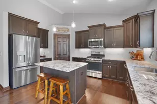 1534 Fay Ln, Oconomowoc, WI 53066 - Photo 12