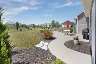 1534 Fay Ln, Oconomowoc, WI 53066 - Photo 30