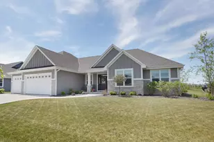 1534 Fay Ln, Oconomowoc, WI 53066 - Photo 2