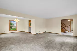 17645 Wexford Ct, Brookfield, WI 53045 - Photo 6