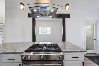 2822 S Burrell St, Milwaukee, WI 53207 - Photo 8