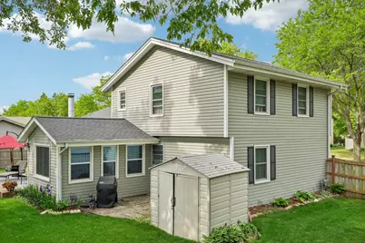 1009  Canterbury Ln, Waukesha, WI 53188 - Photo 44