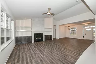 422 Clairmont Ct, Williams Bay, WI 53191 - Photo 12