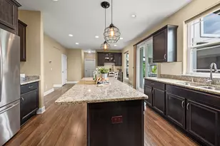 1480 Prairie Creek Blvd, Oconomowoc, WI 53066 - Photo 10