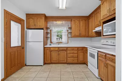 2015  Van Buren St, New Holstein, WI 53061 - Photo 2