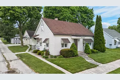 2015  Van Buren St, New Holstein, WI 53061 - Photo 1