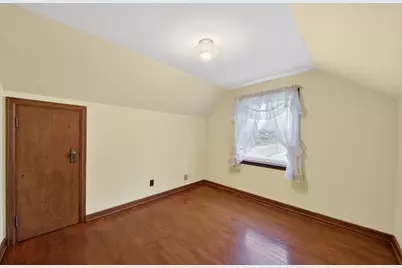 2015  Van Buren St, New Holstein, WI 53061 - Photo 16