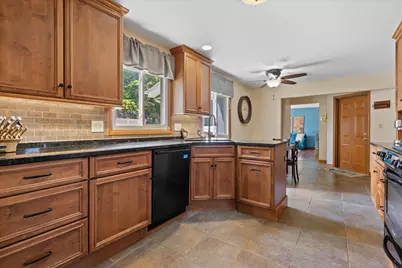 12455 W Ohio Dr, New Berlin, WI 53151 - Photo 8