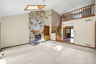 18465 St Andrew Ct, Brookfield, WI 53045 - Photo 4